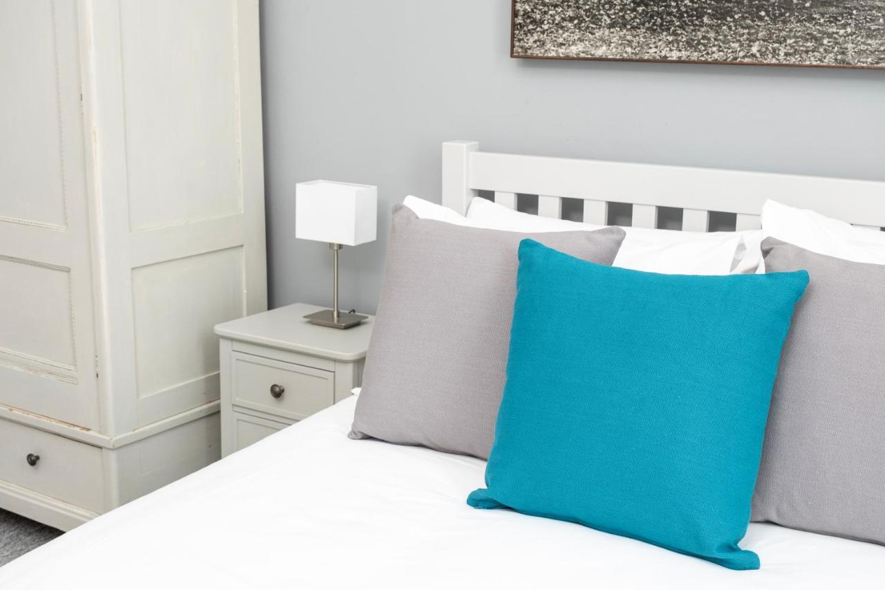 Super City Centre Apartment - Two Bedrooms, Perfect Location Бат Экстерьер фото
